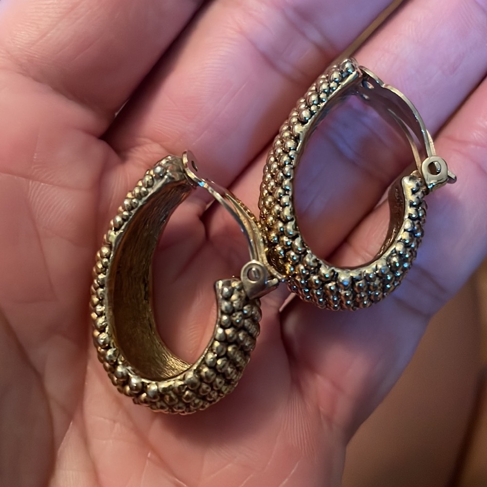 Vintage Ciner clip on earrings - Picture 4 of 6